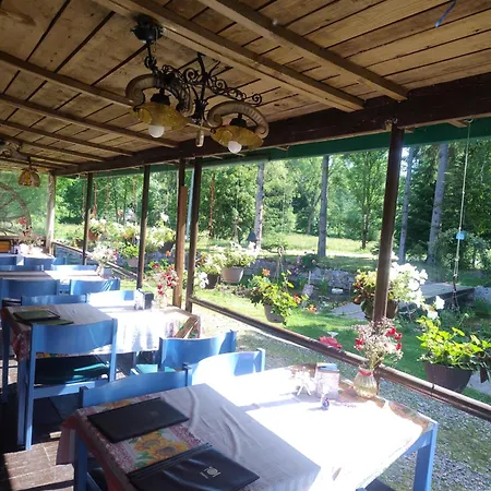 Vakantiehuis Altana Caloroczna Piotr Numer 6 - Herbergerowka Na Wsi Sloszow