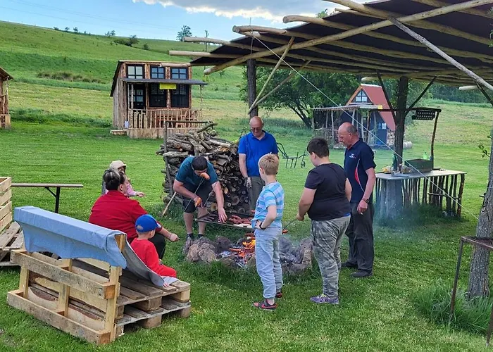 Altana Całoroczna Piotr Numer 6 - Herbergerówka Na Wsi Casa de Férias Sloszow